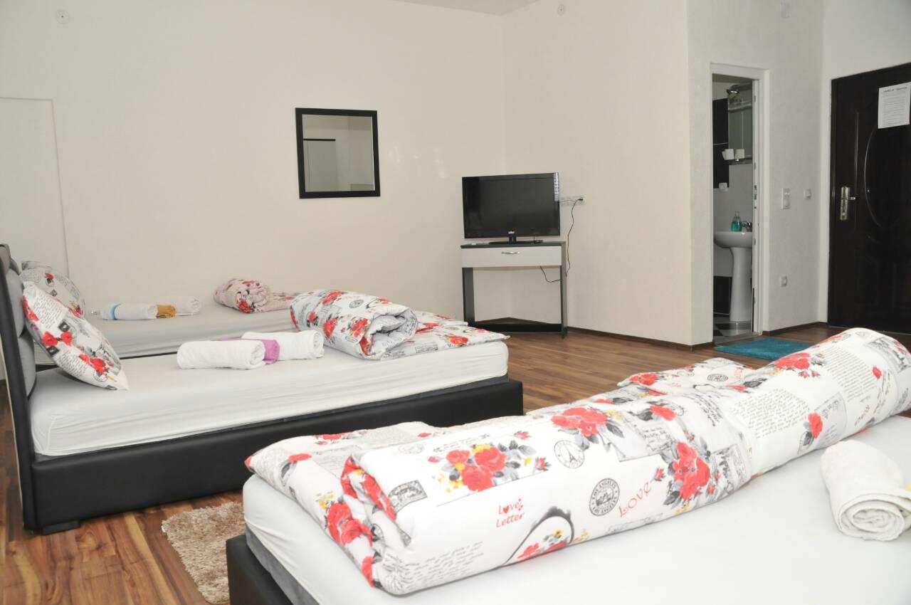 Guesthouse Vanilla Sjenica Buitenkant foto